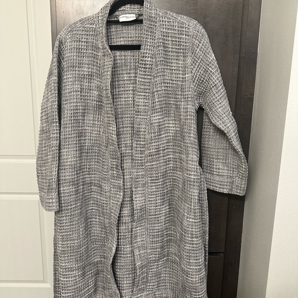 Parachute Gray Waffle Robe size Small - Picture 3 of 6